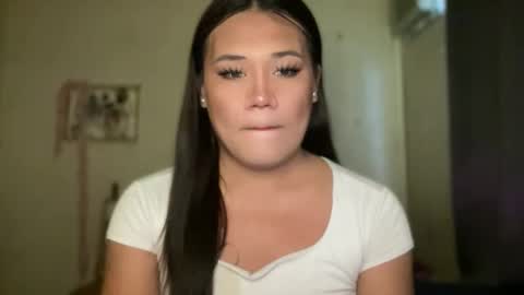 Snapshot of bad_kitty_amara chatting on April 19, 2026, 1:38 am AMARA - FOLLOW ME AND THUMBS UP online show from April 19, 2026, 1:38 am
