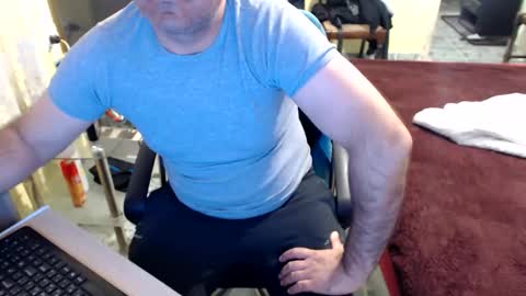 Snapshot of badbulgaro chatting on March 18, 2026, 4:43 pm badbulgaro online show from March 18, 2026, 4:43 pm