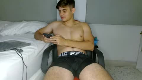 Snapshot of badbunny_69_ chatting on February 4, 2025, 5:53 am badbunny_69_ online show from February 4, 2025, 5:53 am