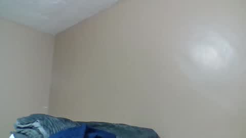 baddie_bunnie online show from December 17, 2025, 7:09 pm