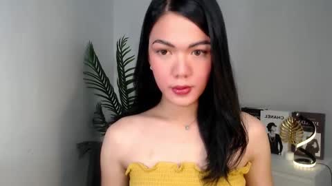 Snapshot of baddie_bunnyx chatting on January 25, 2025, 10:18 pm Hello  im your lovely Cheska online show from January 25, 2025, 10:18 pm