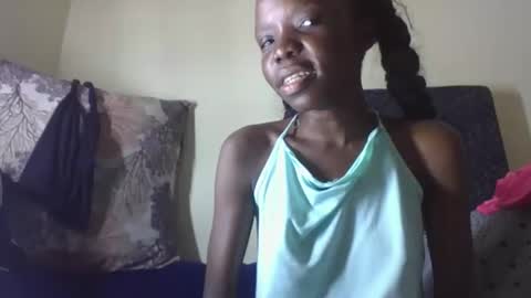 Snapshot of baddie_floxxy chatting on April 29, 2026, 6:58 pm baddie_floxxy online show from April 29, 2026, 6:58 pm