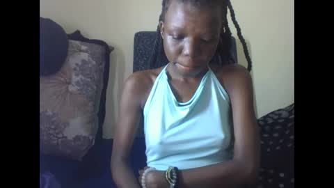 Snapshot of baddie_floxxy chatting on May 24, 2026, 1:54 am baddie_floxxy online show from May 24, 2026, 1:54 am