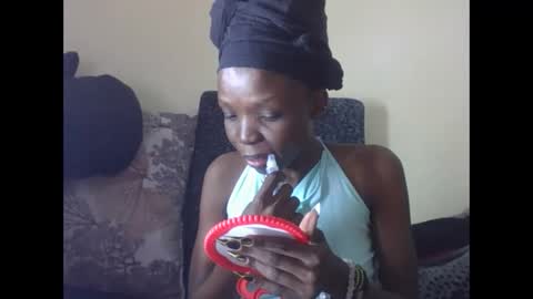 Snapshot of baddie_floxxy chatting on May 24, 2026, 5:40 pm baddie_floxxy online show from May 24, 2026, 5:40 pm