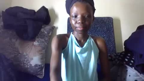 Snapshot of baddie_floxxy chatting on May 28, 2026, 8:28 pm baddie_floxxy online show from May 28, 2026, 8:28 pm