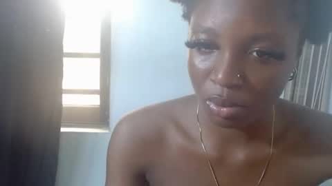 Snapshot of baddiebitchx chatting on April 11, 2026, 11:25 am baddiebitchx online show from April 11, 2026, 11:25 am
