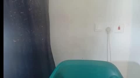 Snapshot of baddiebitchx chatting on May 4, 2026, 12:45 pm baddiebitchx online show from May 4, 2026, 12:45 pm