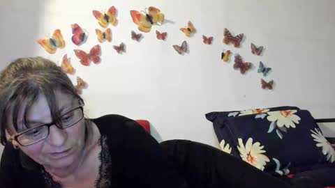 Snapshot of badgg chatting on February 4, 2025, 3:26 pm Gina online show from February 4, 2025, 3:26 pm