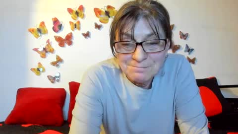 Snapshot of badgg chatting on February 7, 2025, 4:24 pm Gina online show from February 7, 2025, 4:24 pm