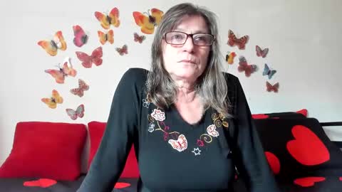 Snapshot of badgg chatting on February 12, 2025, 11:51 am Gina online show from February 12, 2025, 11:51 am