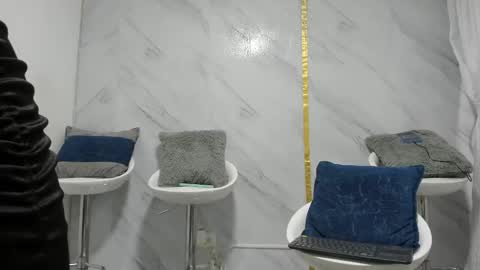 candy and dayan online show from February 6, 2025, 10:00 pm