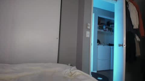 Jade online show from May 6, 2026, 3:02 am