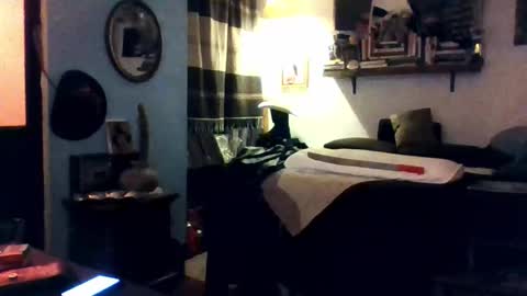 Snapshot of badhombremx chatting on February 15, 2026, 3:25 am Mexican livin Off the Wall online show from February 15, 2026, 3:25 am