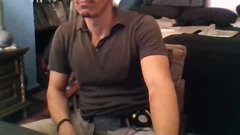 Snapshot of badhombremx chatting on February 19, 2026, 7:21 pm Mexican livin Off the Wall online show from February 19, 2026, 7:21 pm