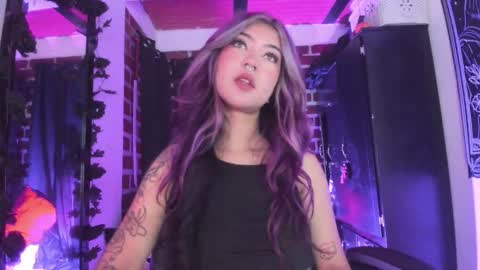 Snapshot of badkatyuska chatting on October 6, 2025, 1:58 am Please help me to reach 100 thumbs up online show from October 6, 2025, 1:58 am