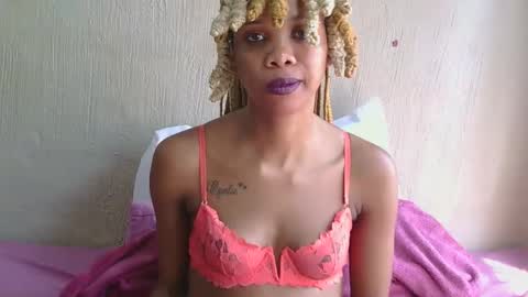 Snapshot of badkittylilyx chatting on September 10, 2025, 8:03 am Lily online show from September 10, 2025, 8:03 am