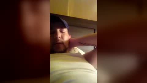 Snapshot of badland2017 chatting on June 12, 2026, 2:10 am badland2017 online show from June 12, 2026, 2:10 am