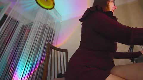 Snapshot of badwebcamgirl chatting on December 14, 2024, 2:10 pm engely online show from December 14, 2024, 2:10 pm