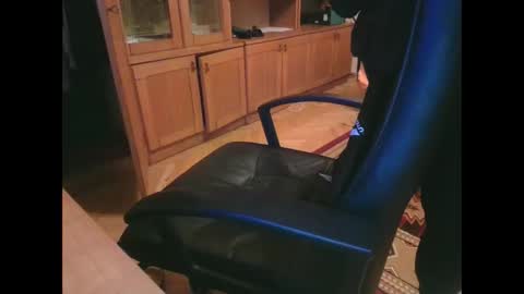 bady_jesus online show from October 9, 2025, 7:56 pm