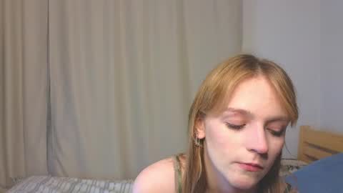 Kate online show from April 26, 2026, 4:04 pm