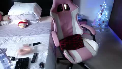 sandra online show from November 26, 2025, 12:50 pm