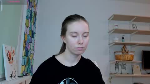 Kira online show from December 21, 2025, 12:56 pm