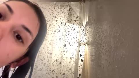 Snapshot of bambii_petite chatting on January 10, 2026, 2:30 pm bambii_petite online show from January 10, 2026, 2:30 pm