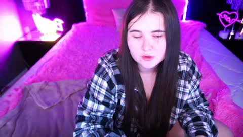 Snapshot of bambiliii chatting on January 23, 2025, 1:19 am Bambi online show from January 23, 2025, 1:19 am