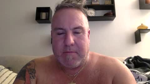 banana5289 online show from February 3, 2025, 8:24 pm