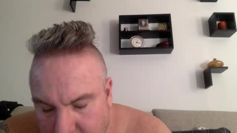 banana5289 online show from February 28, 2025, 8:18 pm