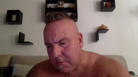 banana5289 online show from October 15, 2025, 7:58 pm