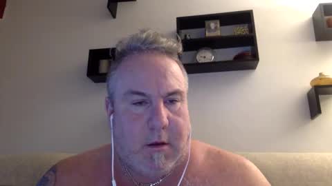 banana5289 online show from February 3, 2026, 2:21 am