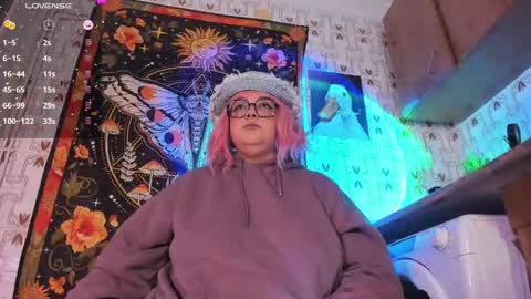 Ana  online show from March 2, 2025, 12:01 pm