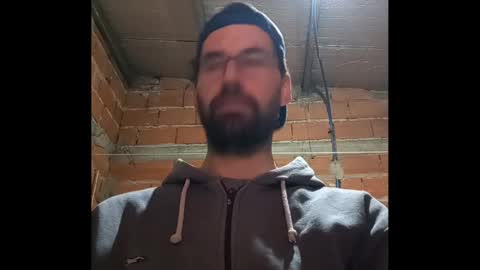 Ezequiel online show from November 19, 2025, 1:27 am