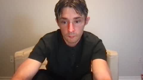 bananacurvesleft online show from May 8, 2026, 7:03 am