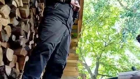 Snapshot of bananek98 chatting on October 5, 2025, 8:45 am bananek online show from October 5, 2025, 8:45 am