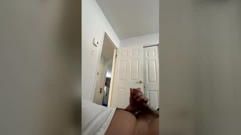 Snapshot of banirtrisco chatting on February 12, 2026, 2:34 pm banirtrisco online show from February 12, 2026, 2:34 pm