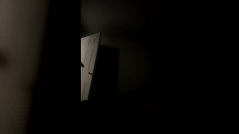 Snapshot of banirtrisco chatting on March 25, 2026, 2:39 am banirtrisco online show from March 25, 2026, 2:39 am