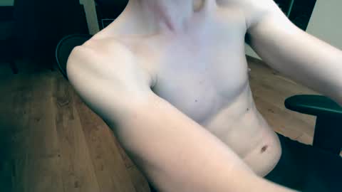 Snapshot of banzal chatting on December 23, 2024, 5:32 pm banzak online show from December 23, 2024, 5:32 pm