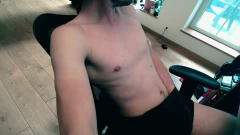 Snapshot of banzal chatting on November 6, 2025, 1:45 pm banzak online show from November 6, 2025, 1:45 pm