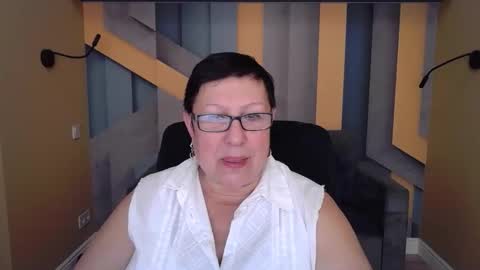 barbaraturners online show from October 24, 2025, 6:48 pm