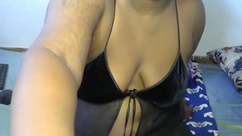 Snapshot of barbie_1999 chatting on February 6, 2025, 10:59 am kendra online show from February 6, 2025, 10:59 am