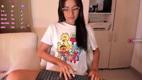 Snapshot of barbie_brunette3 chatting on November 30, 2025, 3:43 am independet model online show from November 30, 2025, 3:43 am