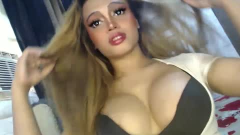 Snapshot of barbie_ivana chatting on January 22, 2025, 12:16 am barbei online show from January 22, 2025, 12:16 am