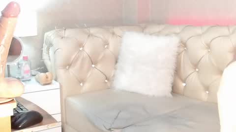 barbiefox_ online show from February 28, 2025, 10:28 pm