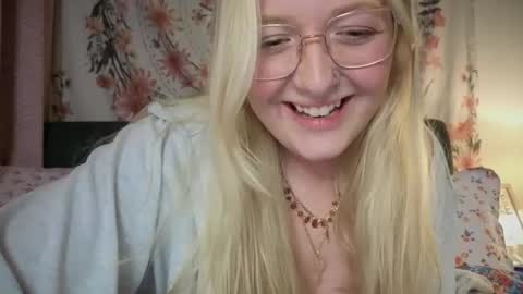 barbiegirl966 online show from November 27, 2025, 9:06 pm