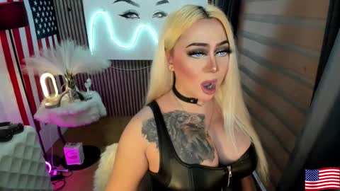 Snapshot of barbietop_alexa69 chatting on September 23, 2025, 4:15 am Miss Alexa Fields online show from September 23, 2025, 4:15 am