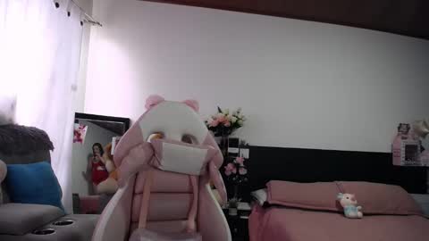 Snapshot of barbysweet1 chatting on March 11, 2025, 3:45 pm VALENTINA online show from March 11, 2025, 3:45 pm