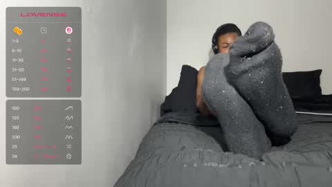 bareffoot10 online show from February 26, 2026, 6:40 pm