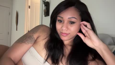 chicka online show from February 8, 2025, 3:52 am